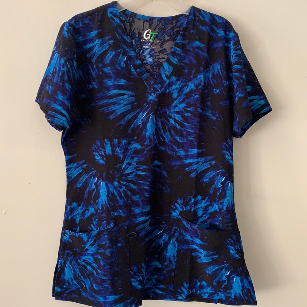 Print scrub Tops